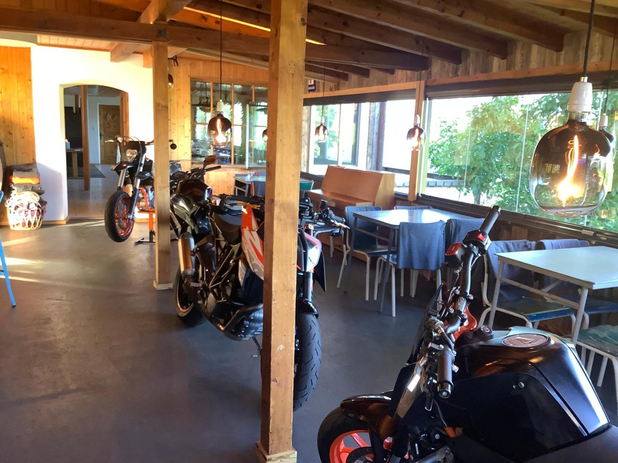 Hotel Cafe Seeblick Filzbach Bagian luar foto
